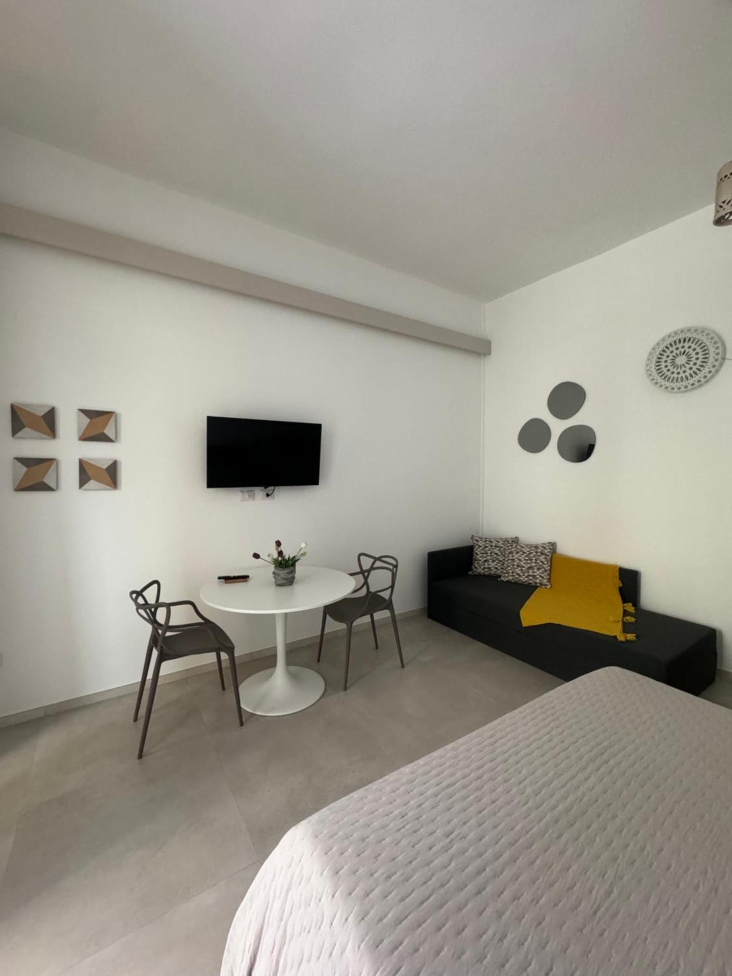 Zefiro Suites Λέτσε Εξωτερικό φωτογραφία